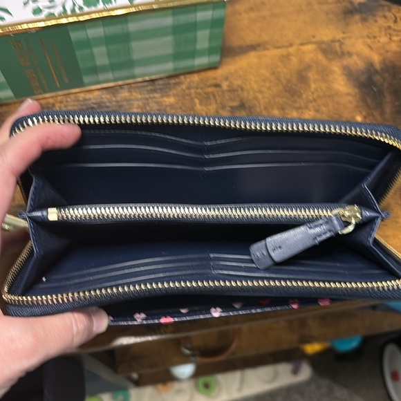 NWOT Kate Spade lips wallet - Picture 4 of 6